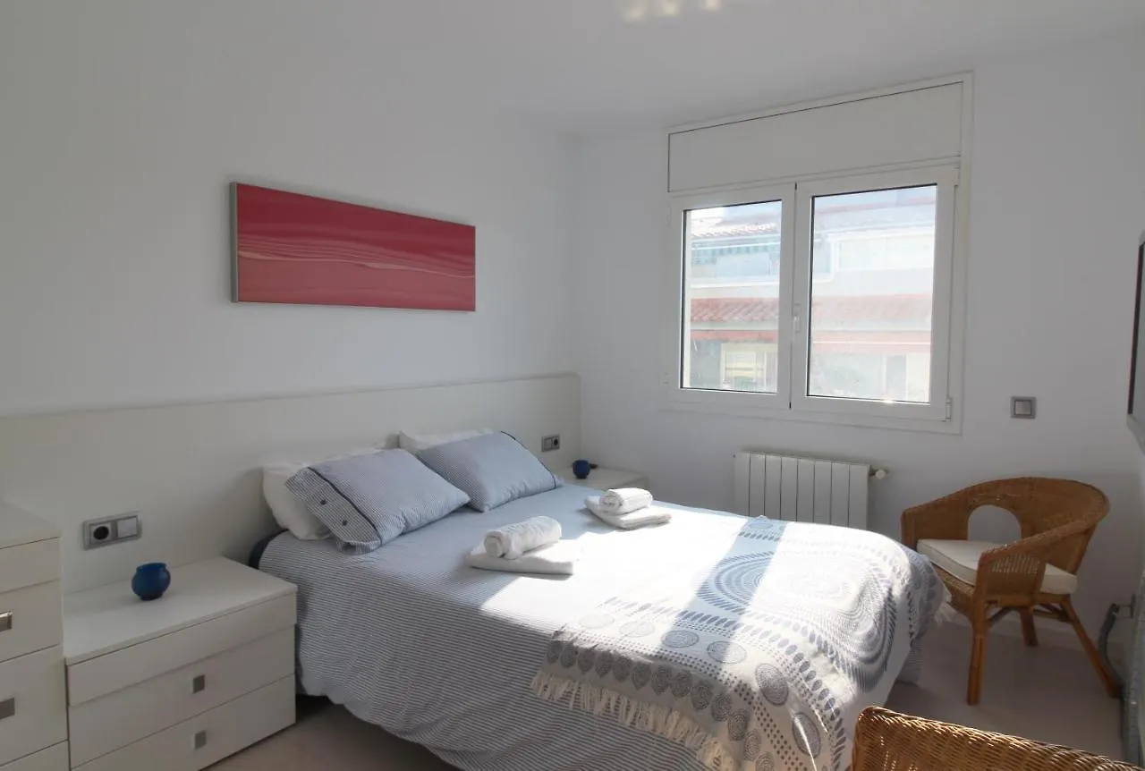 Apartamento Esquinero En Palamos
